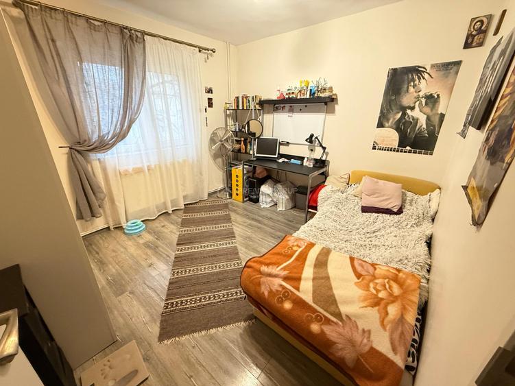 Etaj 2! Apartament 4 camere 2 băi, Tatarasi, decomandat - 3