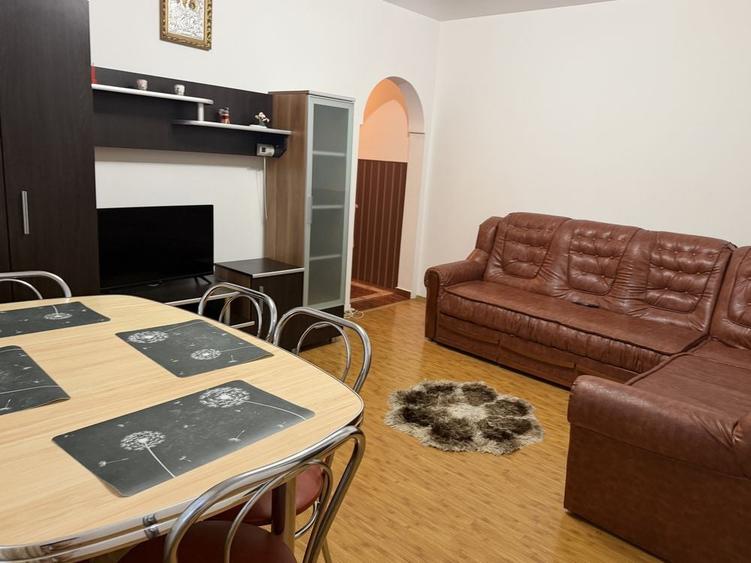 Inchiriez apartament micro IV - 2