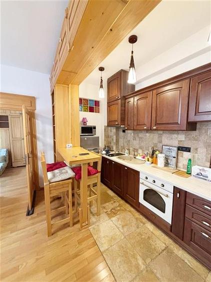 Apartament 2 camere, 2 bai, etaj 1, Piata Sfatului, Brasov - 2