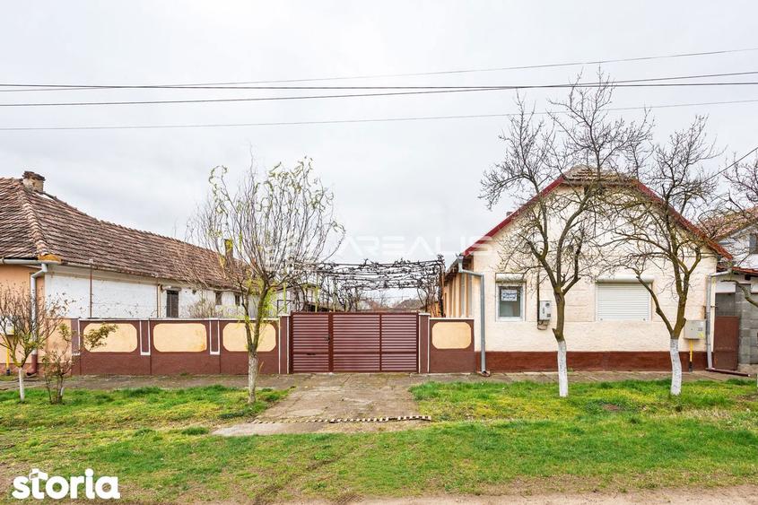 Casa rustica cu teren - Horia - 12