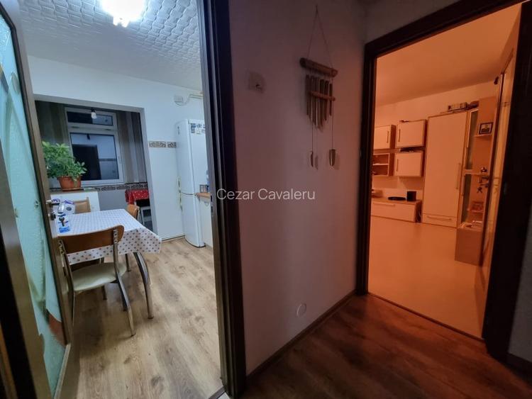 Apartament 2 camere decomandate/ spatios/ Arena Mall/ 22 Decembrie