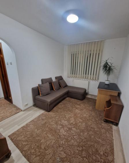 Apartament 3 camere de inchirat, parter, zona centrala - 1