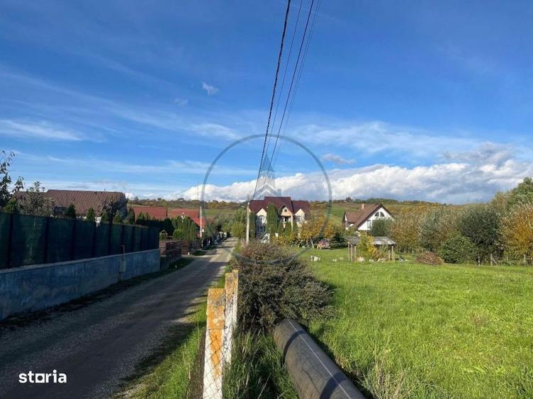 Casa spatioasa + teren intravilan-Sigmir-275 mp utili-teren 3300mp - 7