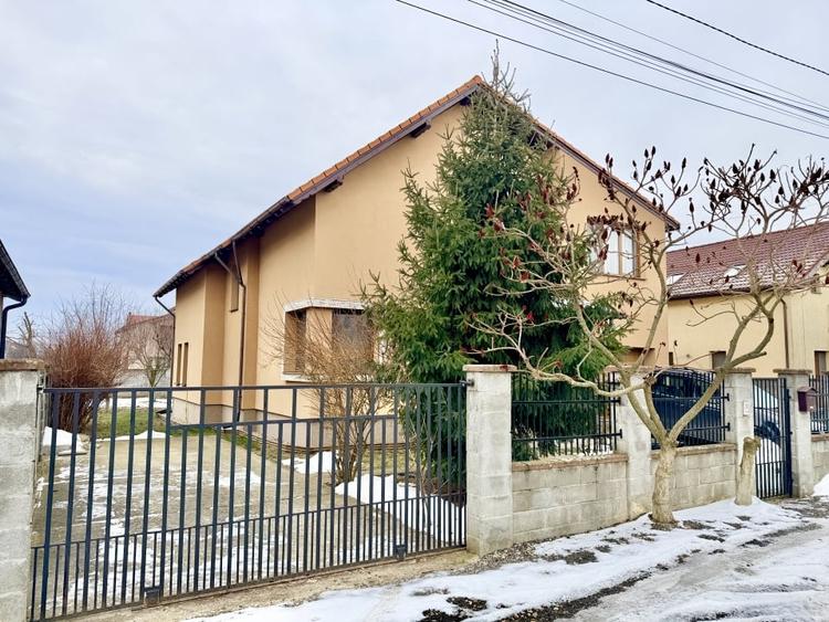 Casa individuala de 248 mp utili - Cartier Europa - Mosnita Noua - 3