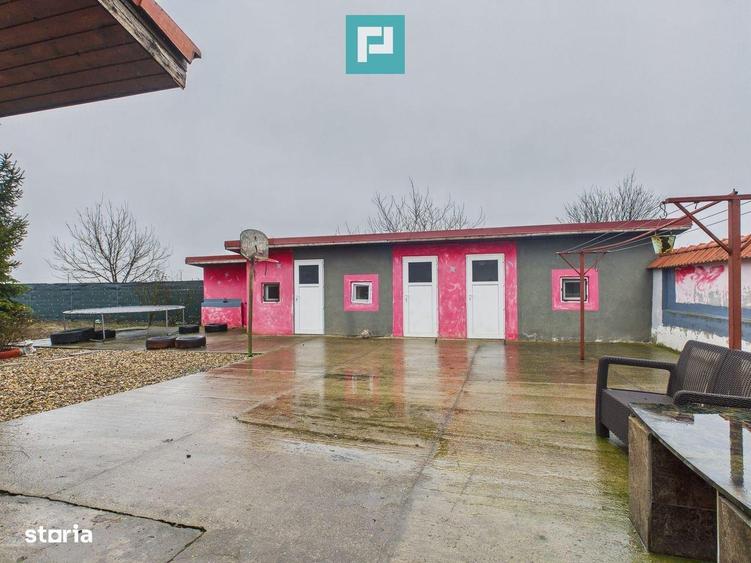 Casa frumoasa la Irato? la pre? bun - 10