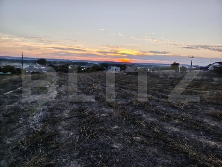 Teren intravilan Malu Mare 400 mp, cu deschidere de 20m si vedere panoramica - 4