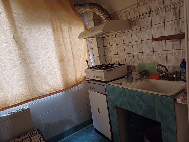 Inchiriez garsoniera - 3