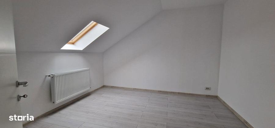 DIRECT PROPRIETAR ! AP 4 camere ,la mansarda, zona Bdul Mihai Viteazu - 1