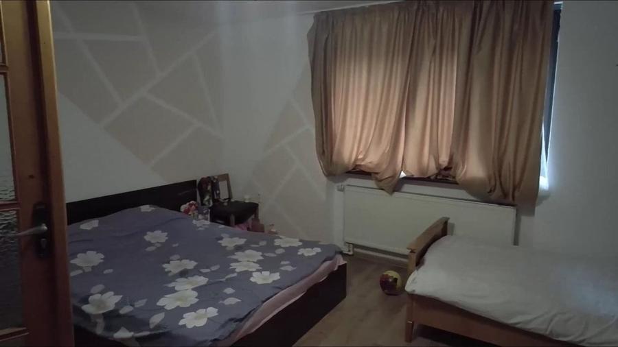 CASA CENTRUL ISTORIC- SINGUR IN CURTE CU MAI MULTE APARTAMENTE - SCHEI - 9