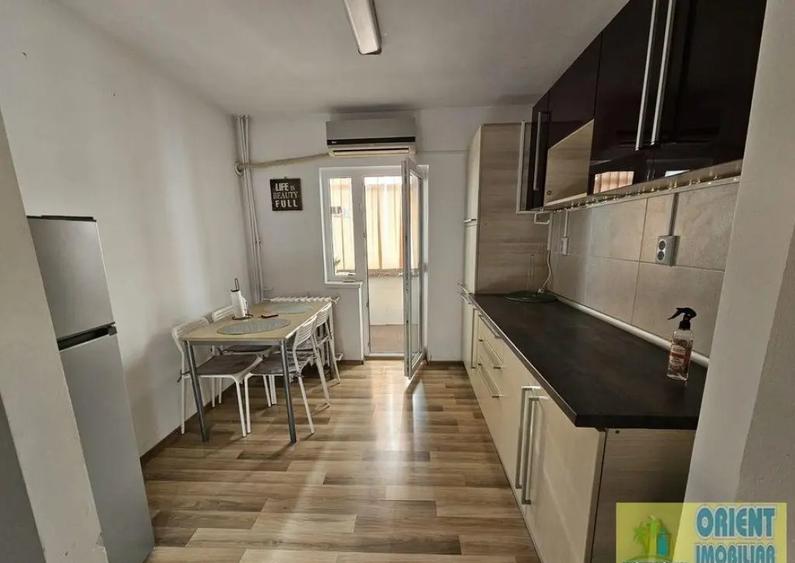 Poarta 6, decomandat, 2 camere de vanzare, etaj 2 - 2