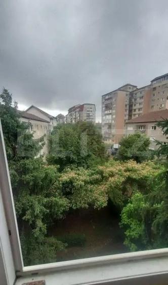 Apartament semidecomandat cu 2 camere, mobilat - Nufarul - 1