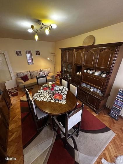 Apartament de vanzare 3 camere,parcare, 60 mp, Cart 1 Mai, Dej - 7