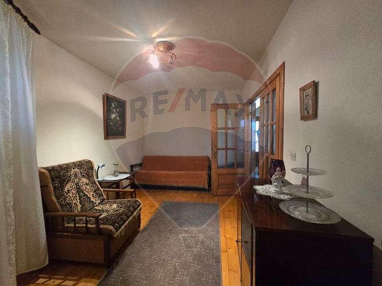 Casă spațioasă 331 mp utili + 5175 mp teren | Piscină interioară - 6