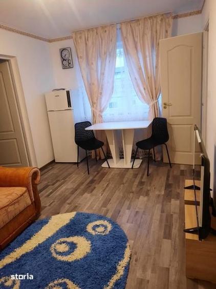 Inchiriez apartament 2 camere - 1