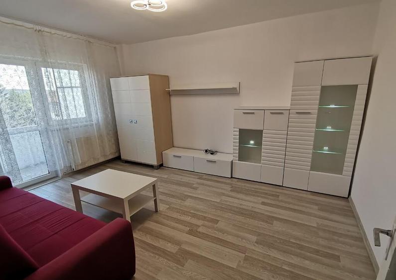 INCHIRIEZ apartament 2 camere decomandat,renovat,zona Mihai Viteazul - 9