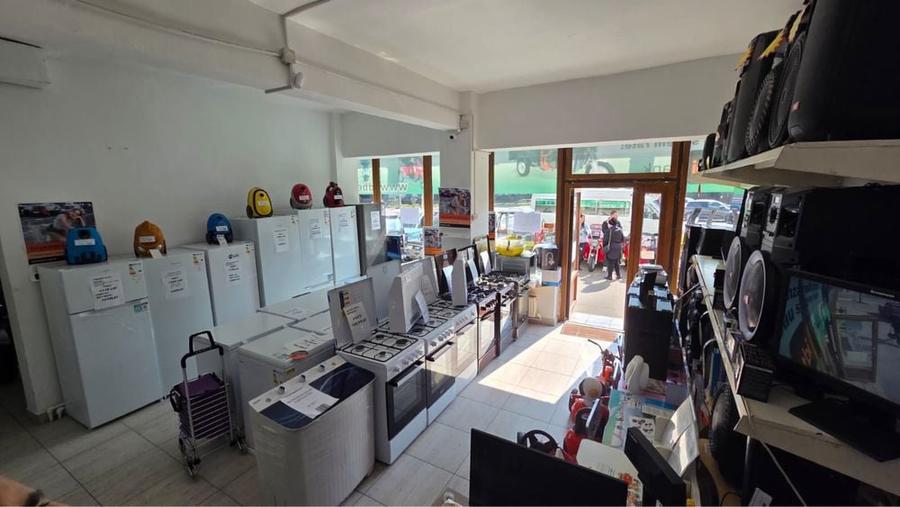 Inchiriez spatiu comercial 130 mp, Ramnicul Sarat - 5