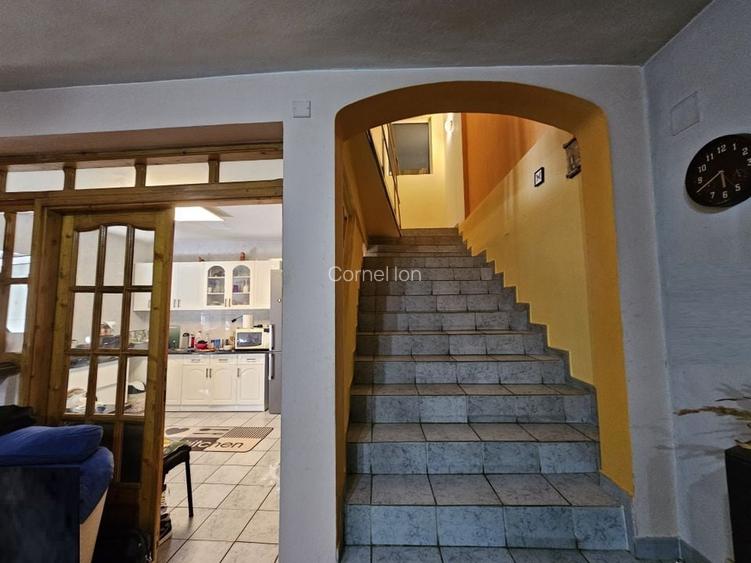 Casa 5 camere 270mp utili -curte proprie, Vitan Splaiul Unirii Olimpia