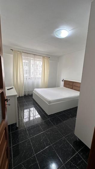 NAVODARI - CENTRU - 2 CAMERE DECOMANDAT CENTRALA GAZE - 2