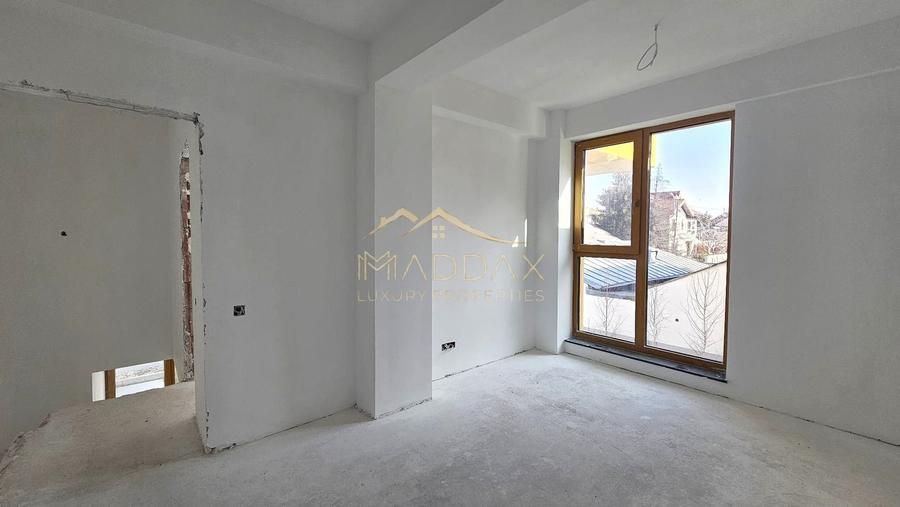Apartament de vanzare 3 camere tip Duplex***Curte 110mp***Piata Domenii - 12
