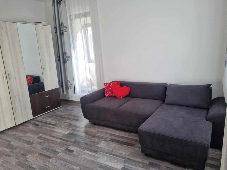 Inchiriez apartament cu 3 camere si doua bai, decomandat in Militari Residence - 7