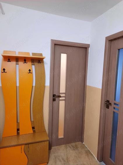 Inchiriez Garsoniera decomandata cu centrala langa Promenada - 3