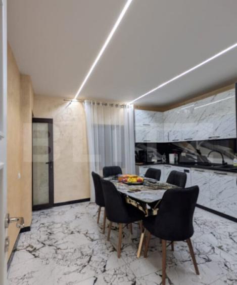Casa de vanzare, 300 mp, zona Sud - 9