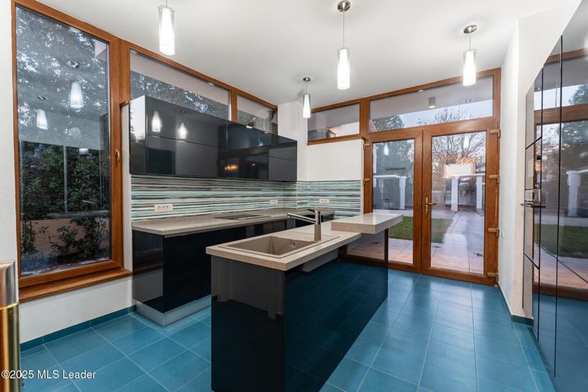 Casa TA de pe malul lacului Mogosoaia - 26