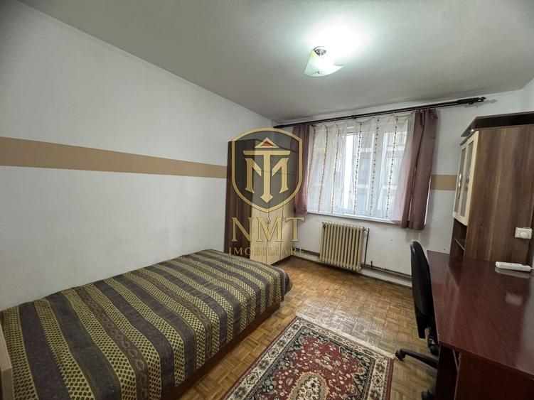 Apartament cu 3 camere |  60 mp | Piata Abator - 1