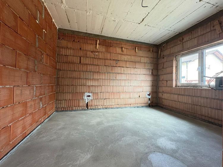 Duplex pe parter langa Carrefour toate utilitatile - 7