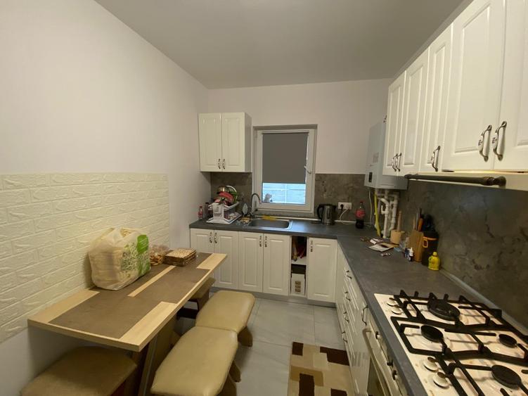 Duplex cu 4 camere si mansarda. Complet mobilat si utilat. Comision 0 - 4