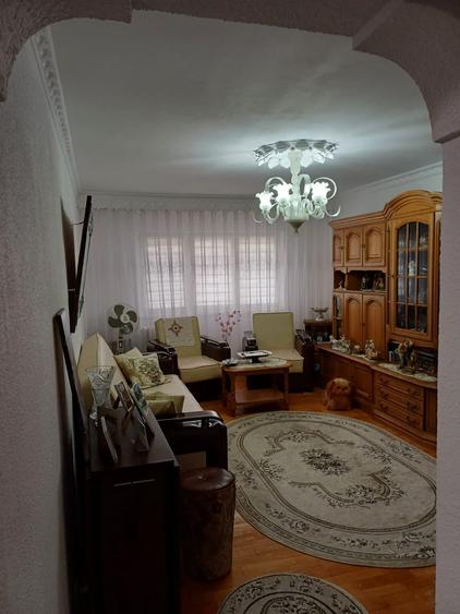 Apartament 2 camere Burdujnei de vânzare - 1