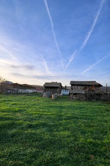 Teren 4.443 mp intravilan + extravilan | Nicolae Balcescu Ple?oiu, jud Valcea - 2