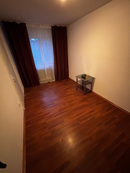 Apartament 2 camere de vanzare - 1