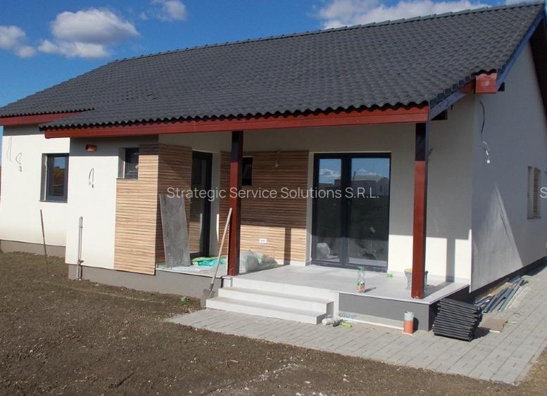 Casa individuala, parter, Mosnita Noua, 4 camere, 500mp teren