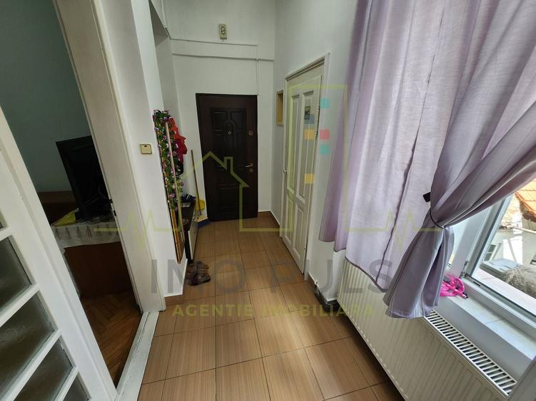 Centrala termica Proprie. Mobilat si utilat. Etaj 1. - 3