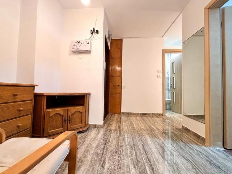Apartament 3 Camere 67mp Decomandat Bloc 1979 3 min Metrou LUJERULUI  - Renovat - 7
