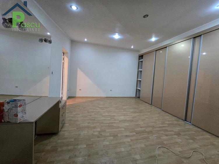 Vila Brancoveanu, str. Facliei, P+1, 365 mpu, finalizata 1997, teren 344 mp - 3