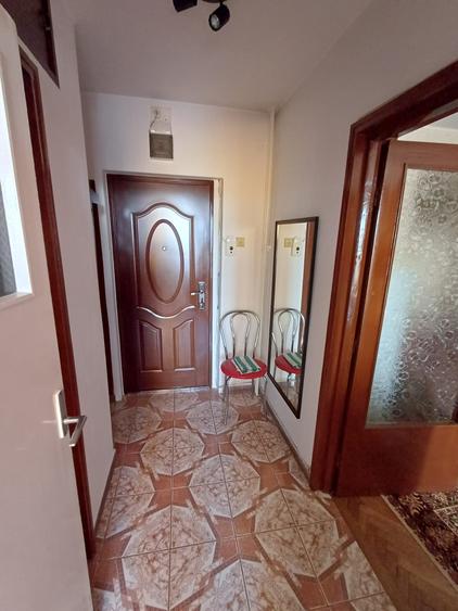 Apartament cu 2 camere semidecomandat în Alexandru Obregia