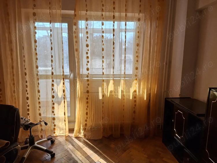 Inchiriez apartament 3 camere Zona Tineretului Braila - 4