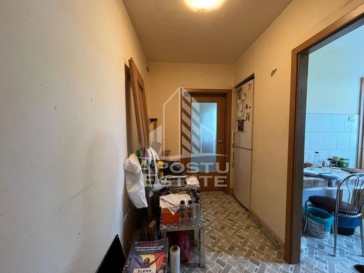 Apartament cu 2 camere, semidecomandat, conf 1, zona Sagului - 4