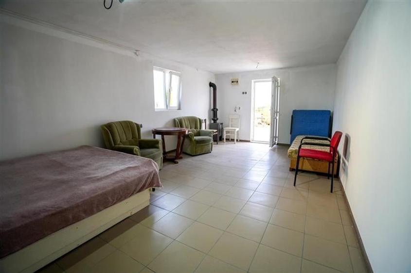 Film&Tur! Domeniu pe 222.000mp+ Ferma +Anexe specifice+Constructie+
rezidential - 38