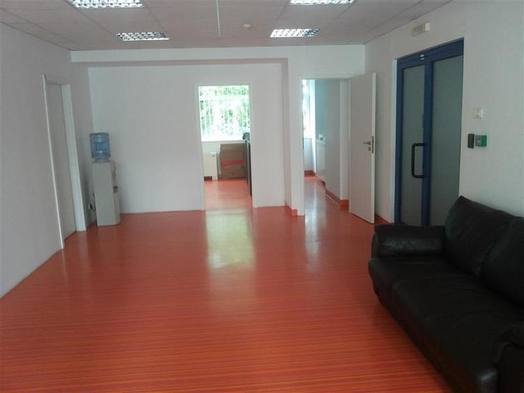 Vanzare spatii birouri - 230 mpc - pret/etaj, parcare inclusa - 10