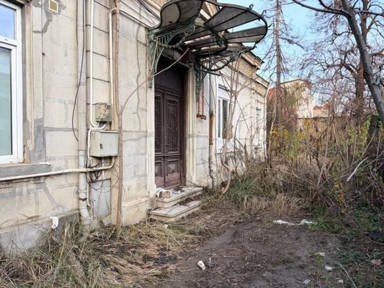 IMOBIL INTERBELIC CU 724 MP DE TEREN IN ZONA ULTRACENTRALA - PTA ROMANA - DACIA - 1