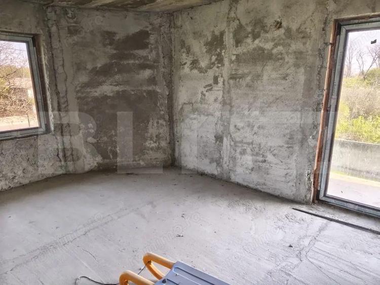 Oportunitate: Vila P+1+M in Titu, 146 mp/nivel, teren 1607 mp - 2