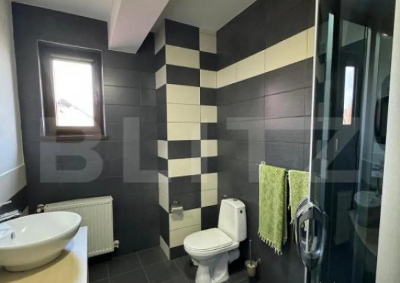 Casa impresionanta , 250 mp , cu gradina generoasa 1000 mp , - 5