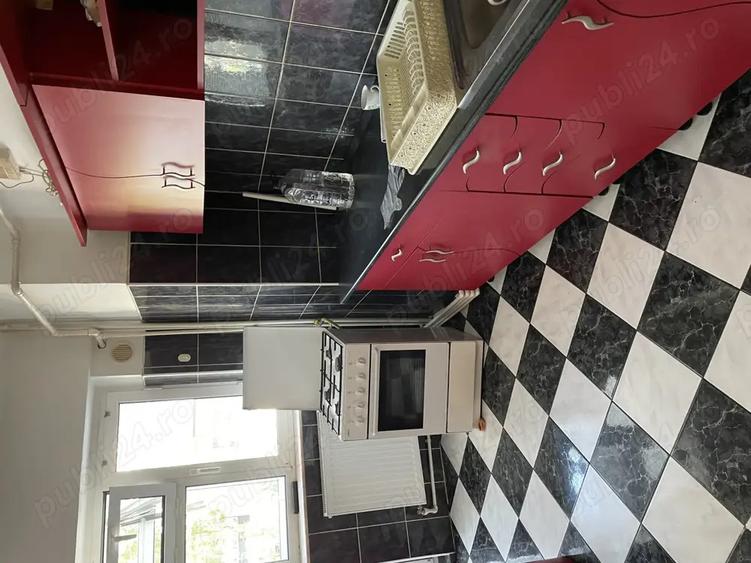 Ofer spre inchiriere garsoniera decomandata in Pitesti - 2