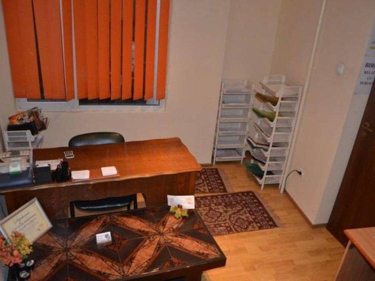 ARMENEASCA - UNIVERSITATE  - 6 camere stradal, locatie deosebita - 14