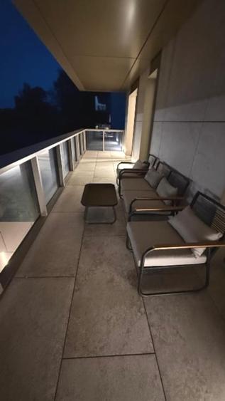 Apartament cu 3 camere semidecomandat, mobilat în Iancu Nicolae