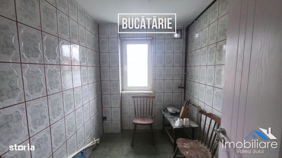 Apartament 3 camere decomandate Vulcan | Etaj 2 | Str. Traian - 4