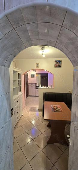 Inchiriez apartament decomandat cu 2 camere - 5